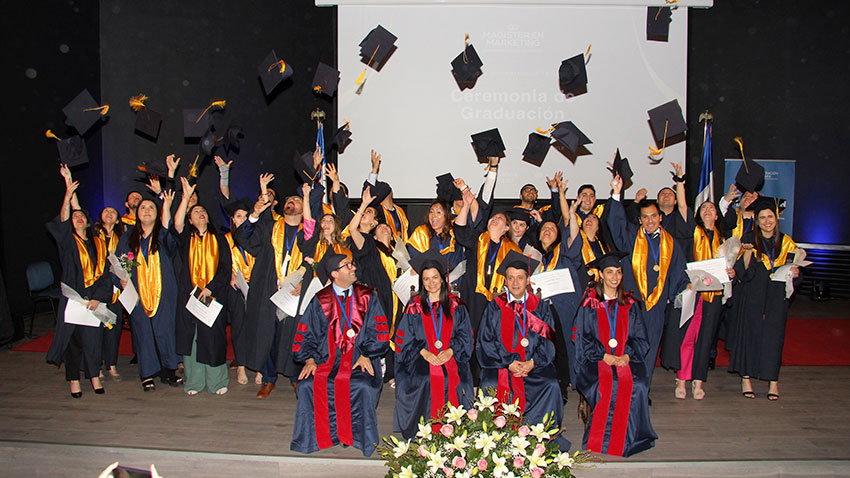 Magíster en Marketing FAE Usach realiza ceremonia de graduación de las promociones 2021, 2022 y 2023 