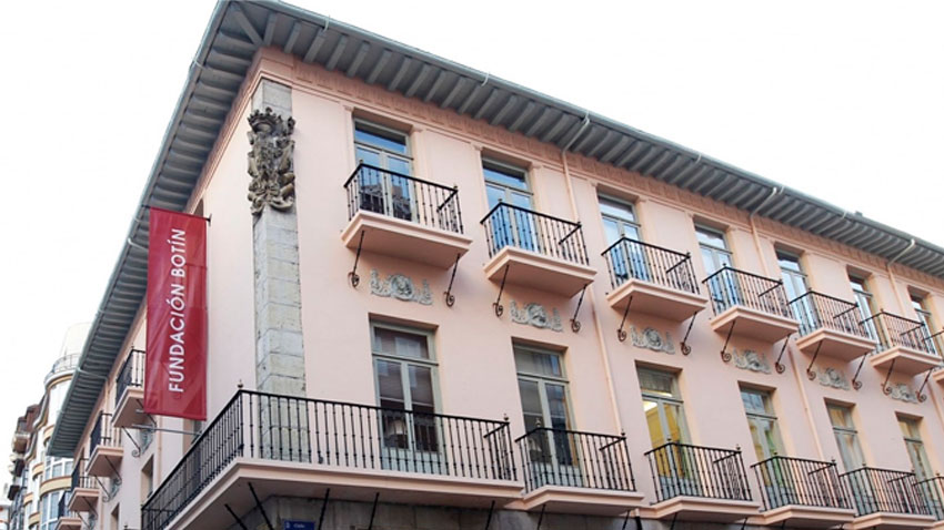 FAE Usach invita a postular a programa de Fundación Botín para fortalecer la función pública en la región