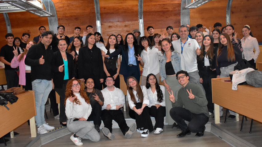 Aprendizaje + Servicio (A+S): FAE Usach conecta aula y territorio en nuevo ciclo de Marketing I